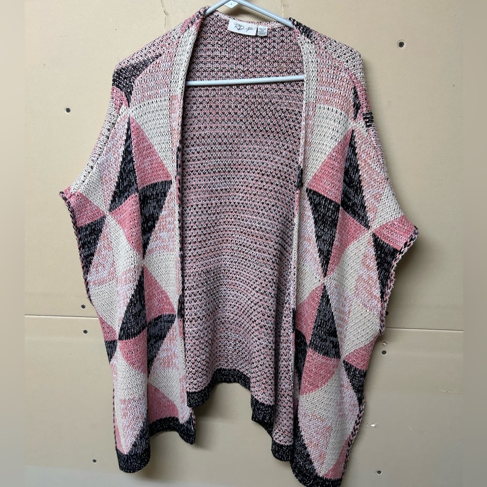 2/$75💥- CARDIGAN | Women’s RD Style cardigan size medium